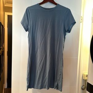 Lululemon t-shirt dress